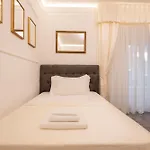 La Degli Specchi Piazza Unita D'italia 3*