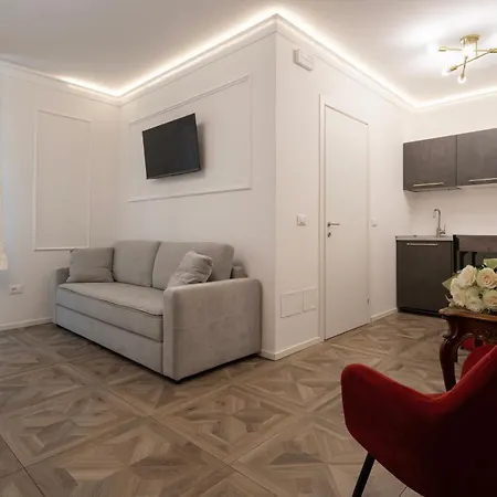 La Degli Specchi Piazza Unita D'italia Bed & Breakfast *