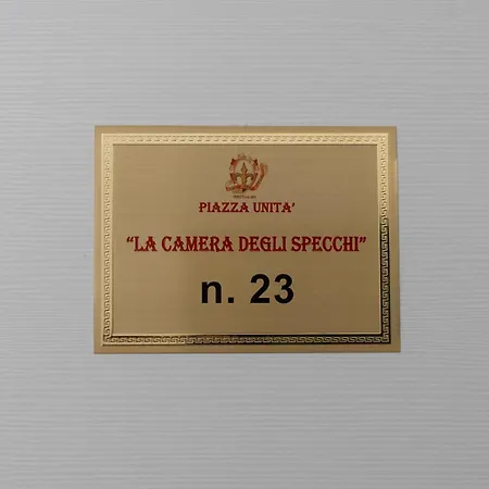 Bed & Breakfast La Degli Specchi Piazza Unita D'italia