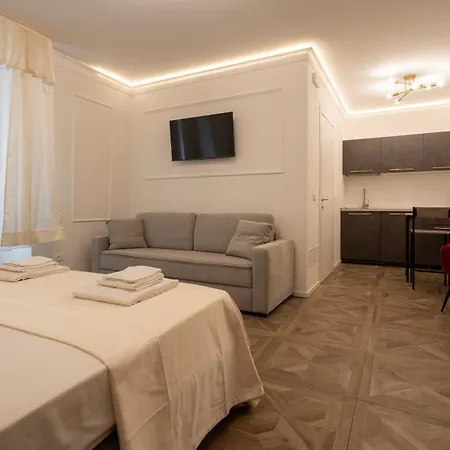 La Degli Specchi Piazza Unita D'italia Bed & Breakfast