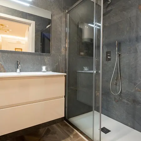 La Degli Specchi Piazza Unita D'italia