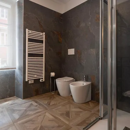 La Degli Specchi Piazza Unita D'italia Bed & Breakfast Terst