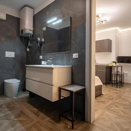 La Degli Specchi Piazza Unita D'italia 3* Terst