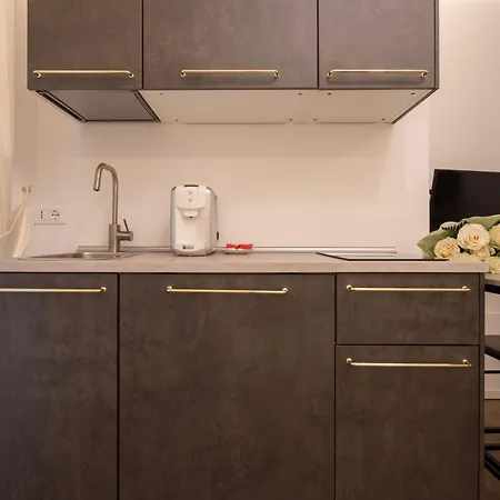 La Degli Specchi Piazza Unita D'italia Bed & Breakfast